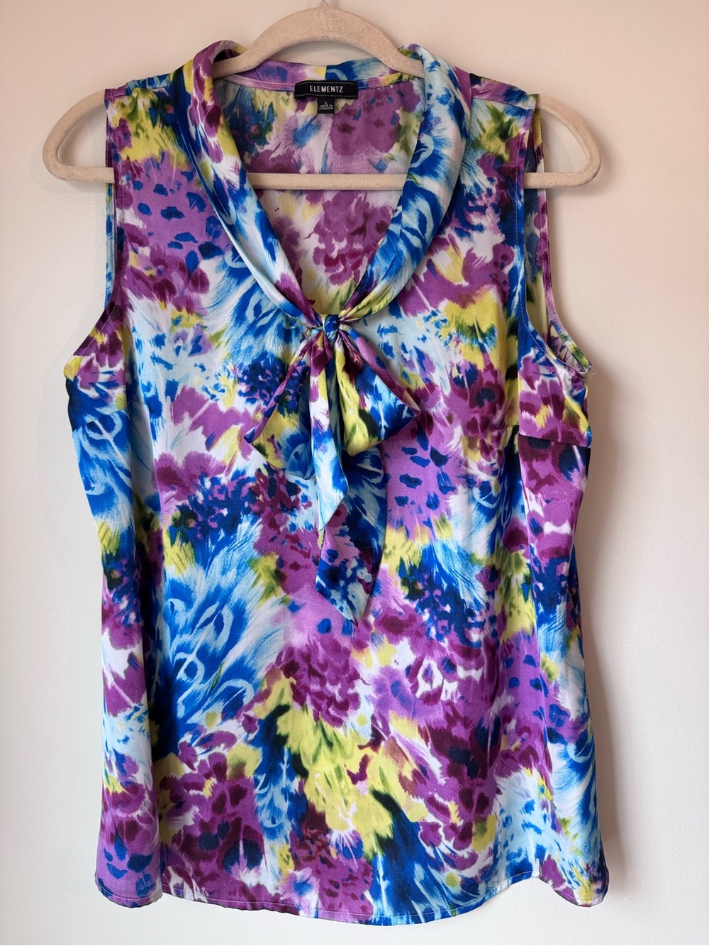 Elementz Multi-Color watercolor Floral Tie-Neck Sleeveless Camisole